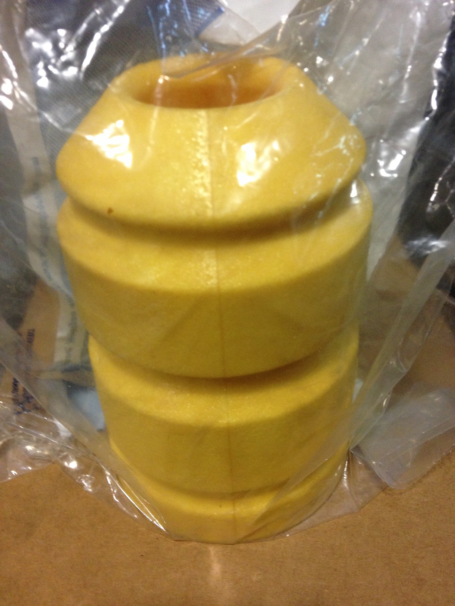 Brand NEW-->Hummer H3 Rear Bump Stopper.